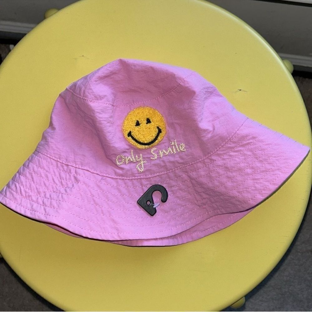 Zara Pink SmileyWorld Kids Girls Bucket
Hat (Size 6-9months) - Picture 2 of 7